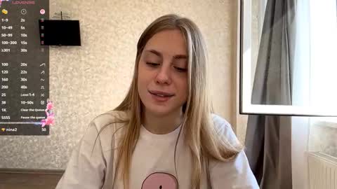 Snapshot of marlenagehlert chatting on September 21, 9:33 am Olivia online show from September 21, 9:33 am