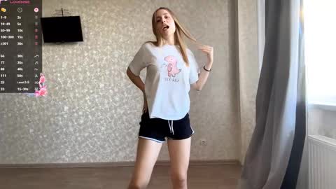 Snapshot of marlenagehlert chatting on October 7, 1:08 pm Olivia online show from October 7, 1:08 pm