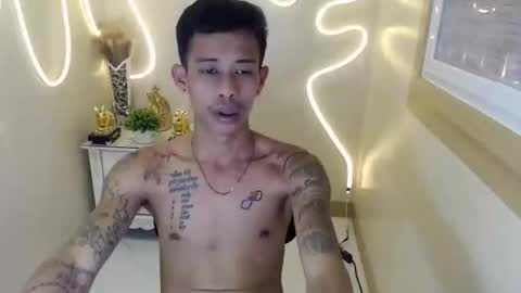 marlmoreno10 online show from January 18, 5:55 am