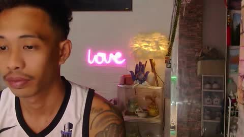 marlmoreno10 online show from March 15, 3:12 am