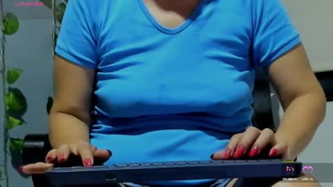 Snapshot of marly7890 chatting on March 3, 4:25 am marly online show from March 3, 4:25 am