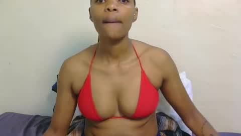 Snapshot of marly_babe chatting on March 27, 11:15 pm Marly online show from March 27, 11:15 pm