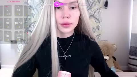 Snapshot of marmalade_fox chatting on March 3, 6:48 am Marmalade Fox online show from March 3, 6:48 am