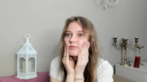 Snapshot of marquitamergel chatting on April 15, 6:15 pm Andriella online show from April 15, 6:15 pm
