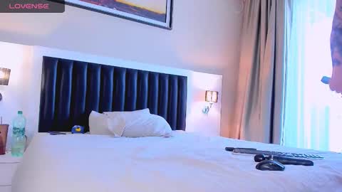 Mari online show from November 18, 7:02 am