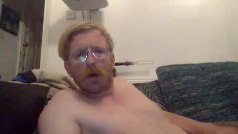 Snapshot of marriedmannextdoor chatting on June 10, 2:12 am marriedmannextdoor online show from June 10, 2:12 am