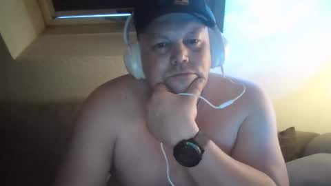 mars0481 online show from March 3, 7:25 am