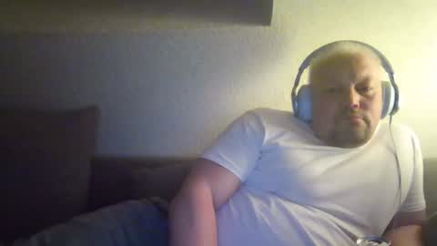 mars0481 online show from March 10, 1:10 am