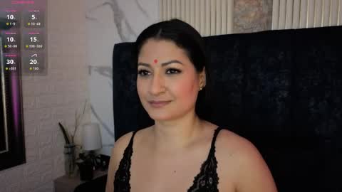 marscarlett online show from May 13, 11:07 am