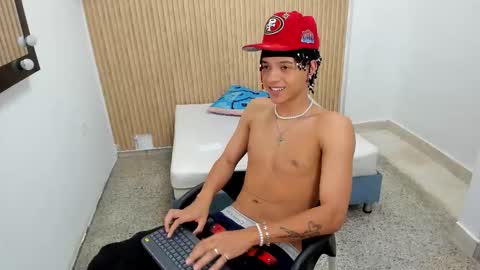 MARSHALL online show from November 5, 1:22 pm