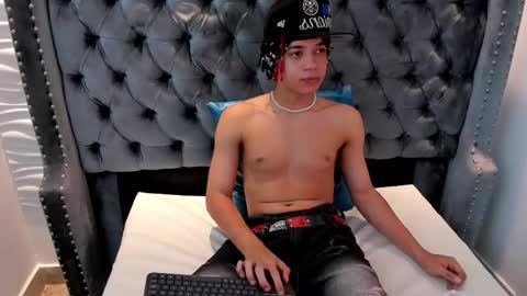 MARSHALL online show from November 19, 1:55 pm