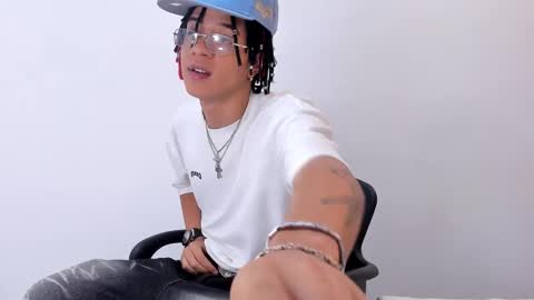 MARSHALL online show from January 6, 1:04 pm