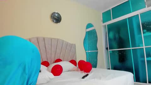 marsmith_1 online show from March 13, 3:02 am