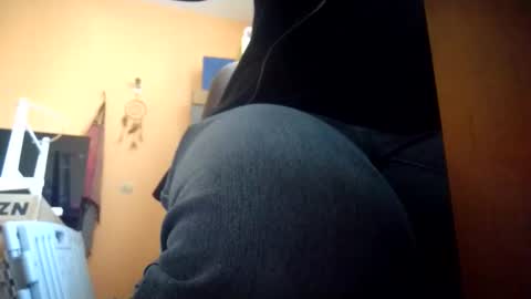 marsupialdan online show from November 3, 1:23 pm