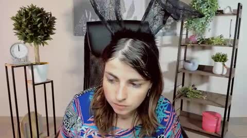 martaedams online show from October 7, 6:21 am