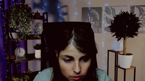 martaedams online show from December 22, 6:21 am