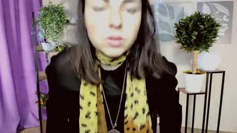 martaedams online show from April 4, 6:00 am