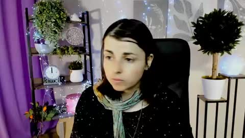martaedams online show from May 5, 6:32 am