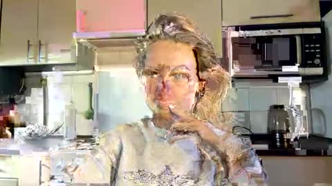 Snapshot of martaluna_ chatting on May 17, 3:30 pm Marta online show from May 17, 3:30 pm