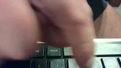 Snapshot of martial04 chatting on November 7, 6:30 pm martial04 online show from November 7, 6:30 pm