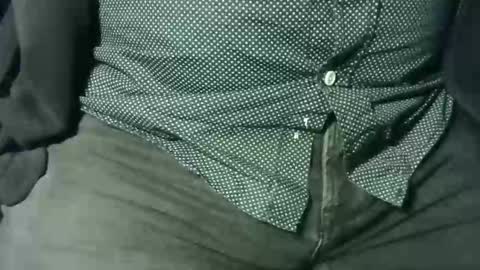 Snapshot of martial04 chatting on January 11, 8:03 pm martial04 online show from January 11, 8:03 pm