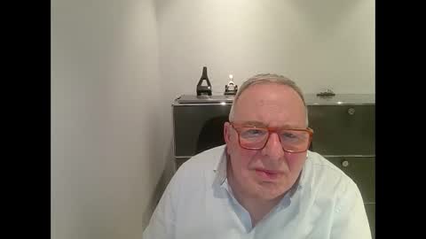 martin_1947 online show from February 15, 11:25 pm