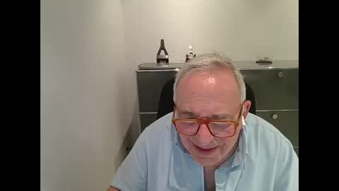 martin_1947 online show from October 5, 6:50 pm