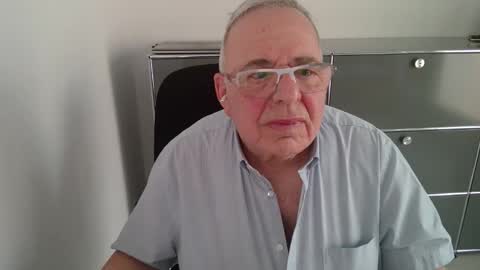 martin_1947 online show from March 22, 5:16 pm