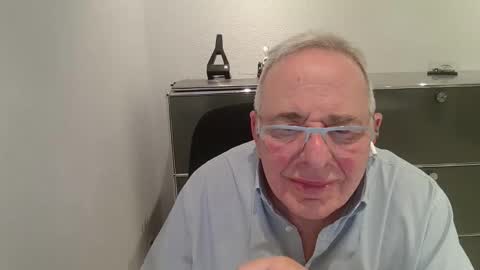 martin_1947 online show from April 1, 11:02 pm