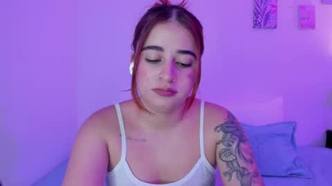 C A R O L I N A  online show from May 16, 2:19 am
