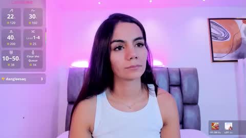Snapshot of martina_mancinii chatting on February 23, 2:03 pm Martina online show from February 23, 2:03 pm