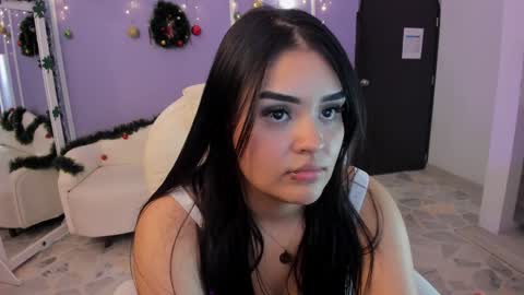 Snapshot of martina_saenz1 chatting on December 13, 11:50 pm Martina online show from December 13, 11:50 pm