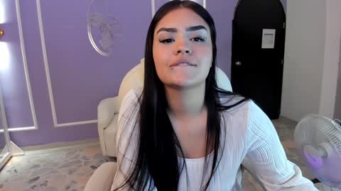Snapshot of martina_saenz1 chatting on January 25, 10:50 pm Martina online show from January 25, 10:50 pm