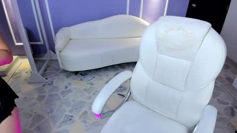 Snapshot of martina_saenz1 chatting on February 4, 8:49 pm Martina online show from February 4, 8:49 pm