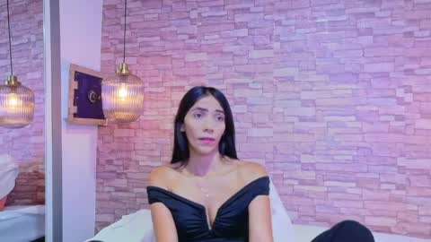 Martina online show from April 2, 8:28 pm