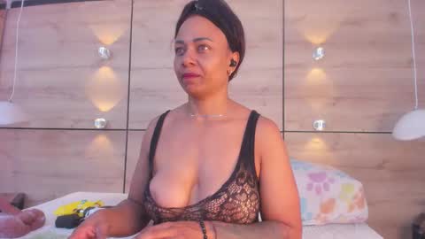 martina touss  online show from December 17, 11:38 am