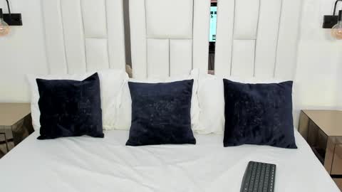 Snapshot of martina_xblack chatting on January 18, 8:19 pm Martina Black online show from January 18, 8:19 pm