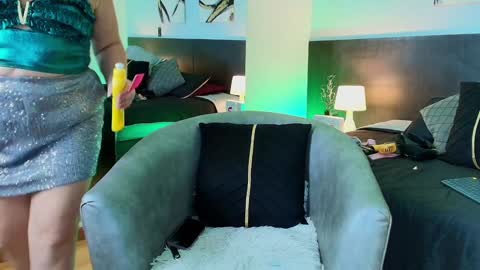 Martina Caicedo online show from December 31, 12:25 pm