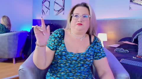 Martina Caicedo online show from January 17, 9:49 am