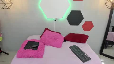 Martina online show from December 15, 6:40 am