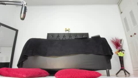 Martina online show from May 16, 1:02 am