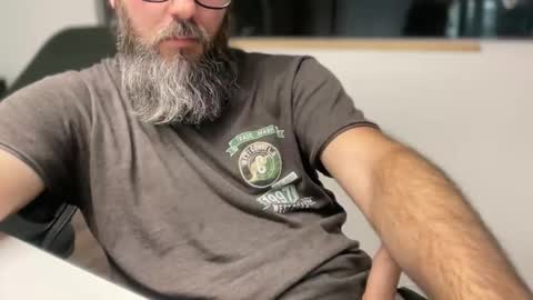 Snapshot of martincito22xl chatting on December 15, 5:17 pm Martincito online show from December 15, 5:17 pm