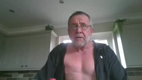 martinrgbxxxx online show from February 2, 9:41 am