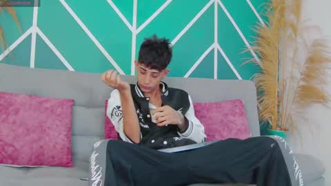 Snapshot of martony_storm chatting on March 30, 12:17 pm Martony Storm online show from March 30, 12:17 pm