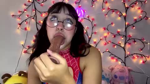 Maru online show from October 6, 9:34 pm