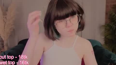 Snapshot of mary_backerr chatting on June 17, 1:23 pm Mary online show from June 17, 1:23 pm