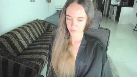 Mary Jane online show from May 20, 5:57 am