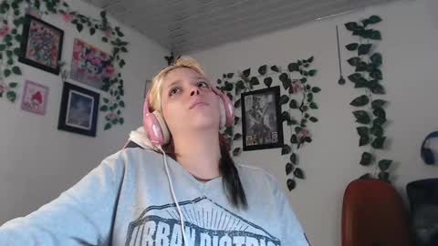                      100   online show from January 9, 7:18 pm