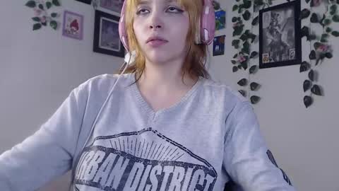                      100   online show from January 9, 10:20 pm