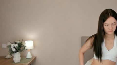 Snapshot of mary_lepson chatting on September 9, 12:05 pm Mary Lepson online show from September 9, 12:05 pm